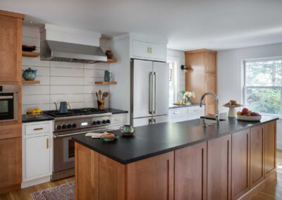 2-Refined-contemporary-kitchen-island-wellesley-David-Sharff-Architect